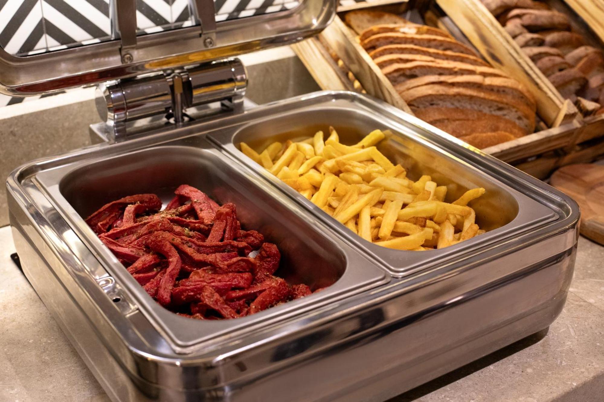 Bentley Hotel Old City-Special Class Istambul Exterior foto A chafing dish